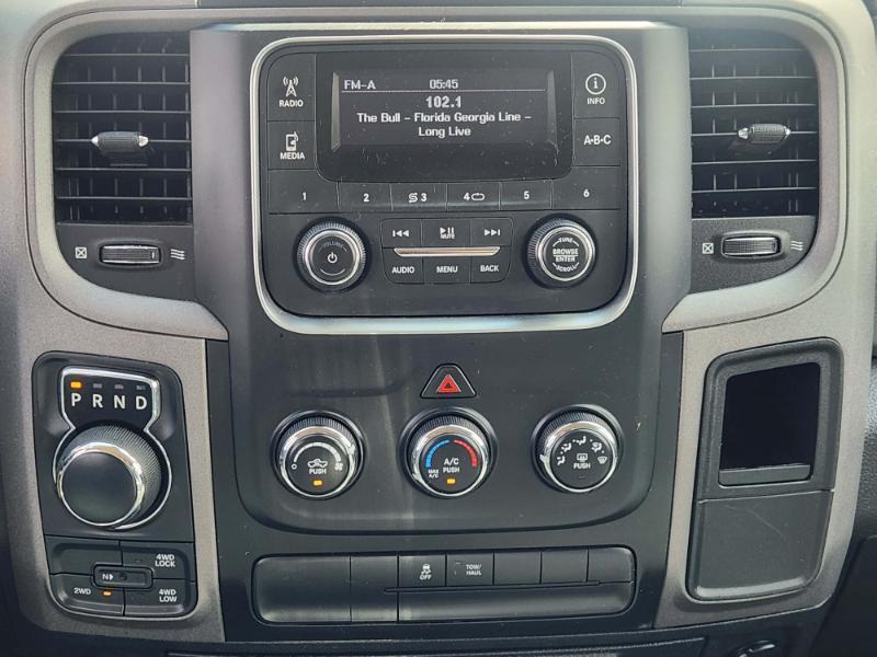 RAM 1500 Tradesman Crew Cab 4WD 2014
