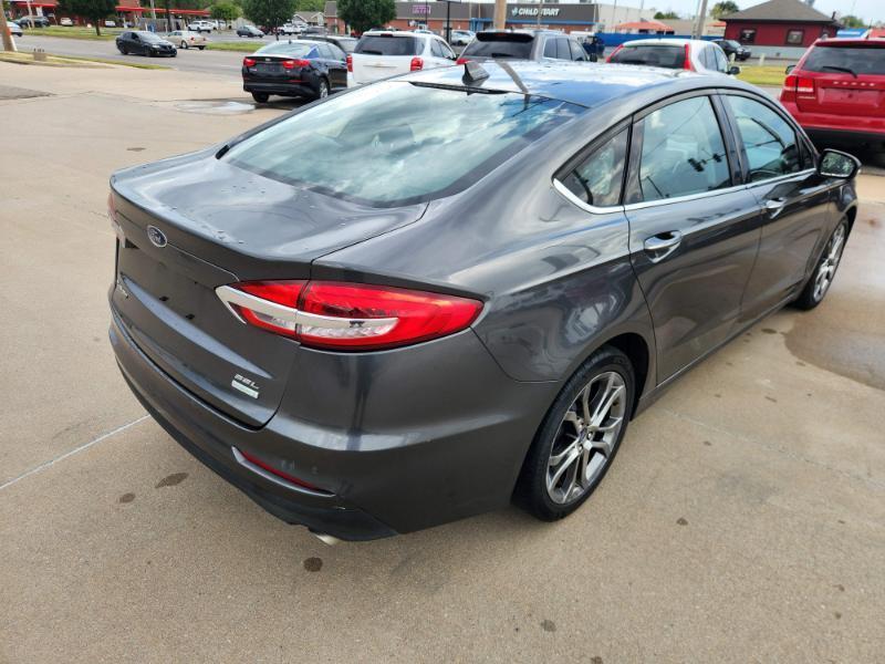 Ford Fusion SEL 2020