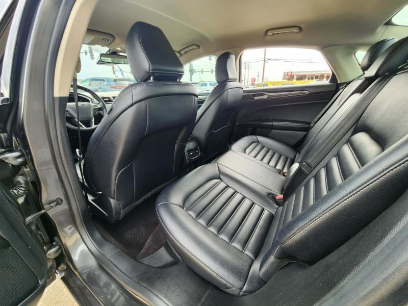 Ford Fusion SEL 2020