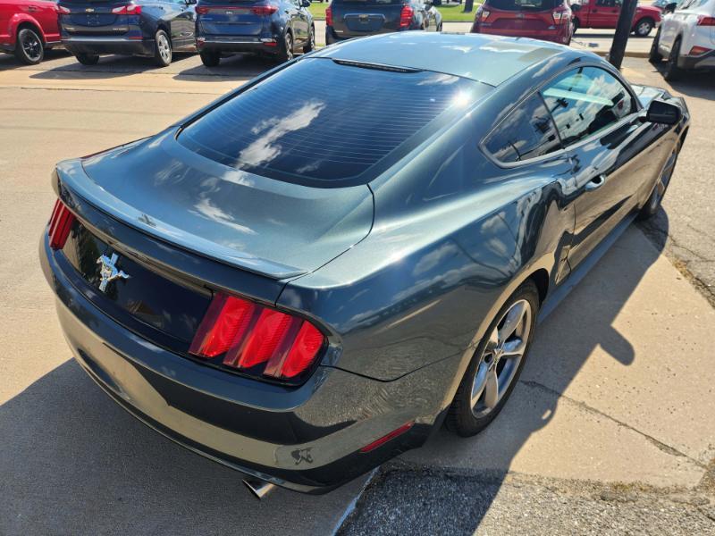 Ford Mustang V6 Coupe 2015