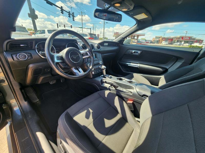 Ford Mustang V6 Coupe 2015