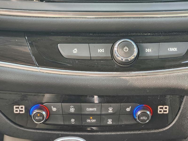Buick Enclave Essence FWD 2019