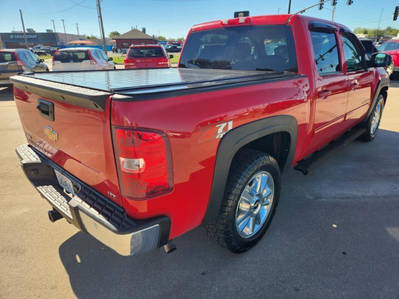Chevrolet Silverado 1500 LTZ Crew Cab 4WD 2012