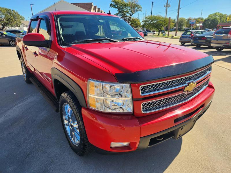 Chevrolet Silverado 1500 LTZ Crew Cab 4WD 2012