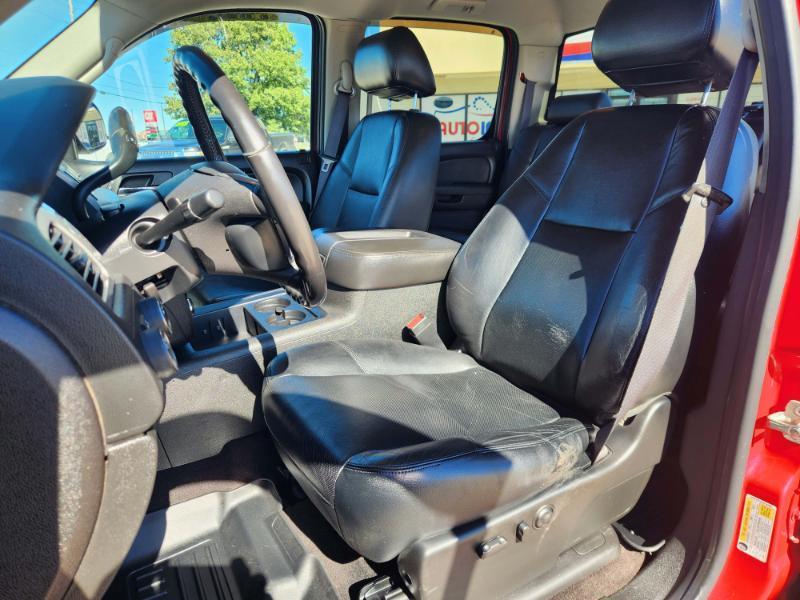 Chevrolet Silverado 1500 LTZ Crew Cab 4WD 2012