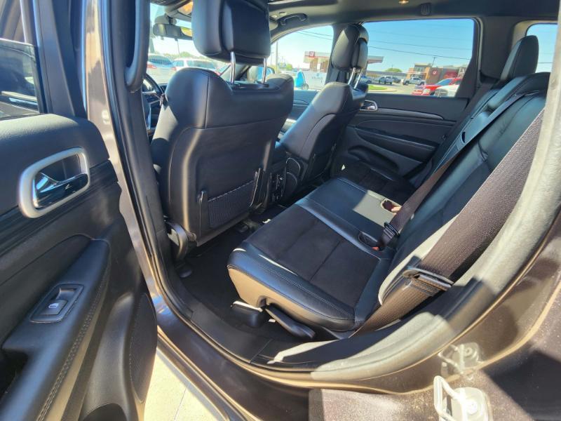Jeep Grand Cherokee Laredo 4WD 2021