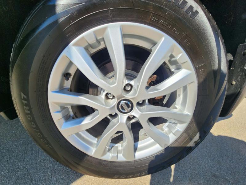 Nissan Rogue SV AWD 2017