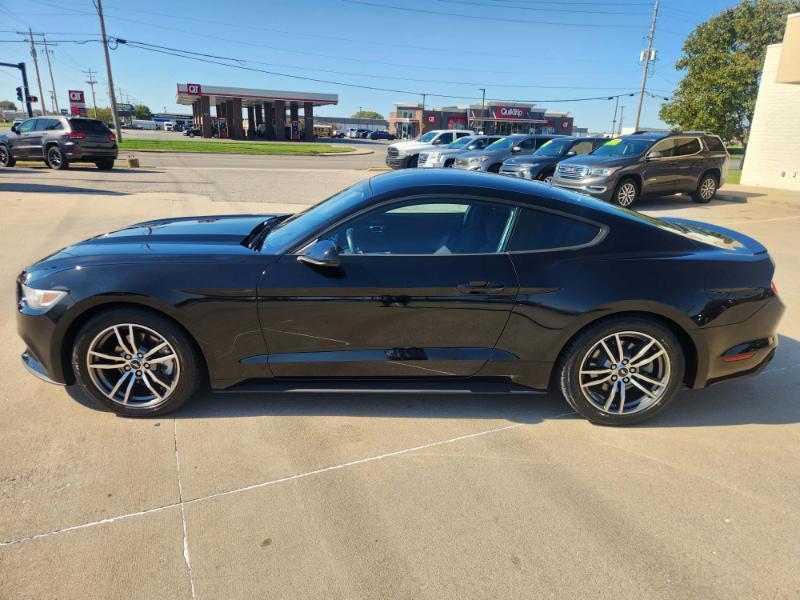 Ford Mustang EcoBoost Coupe 2017