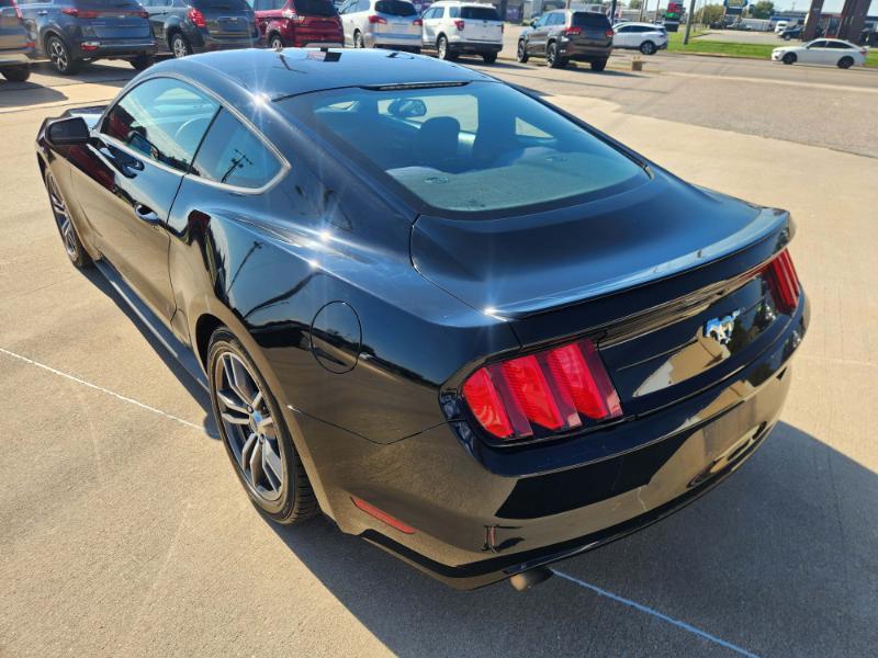 Ford Mustang EcoBoost Coupe 2017