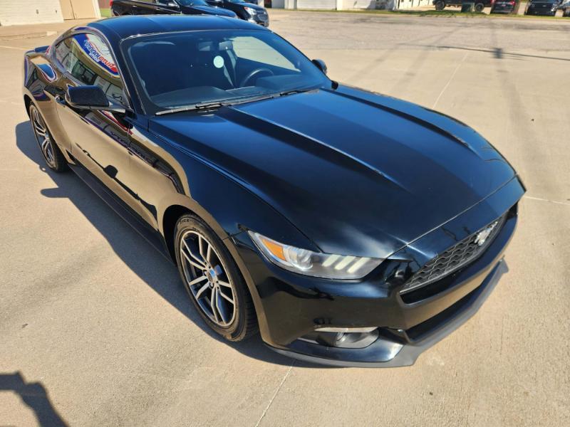 Ford Mustang EcoBoost Coupe 2017