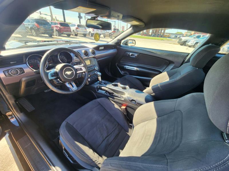 Ford Mustang EcoBoost Coupe 2017