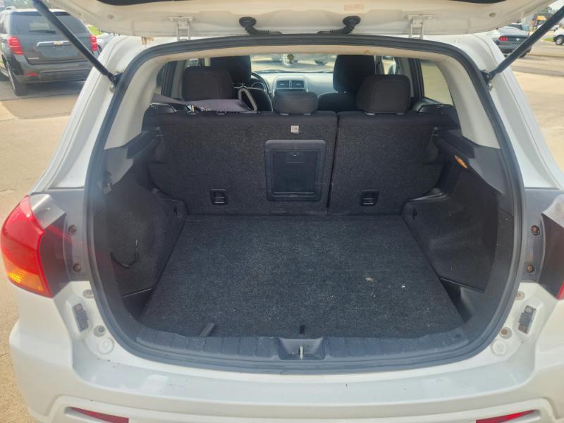 Mitsubishi Outlander Sport SE 4WD 2011