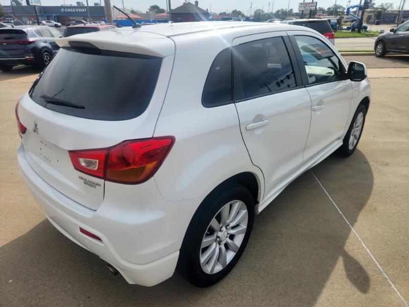 Mitsubishi Outlander Sport SE 4WD 2011
