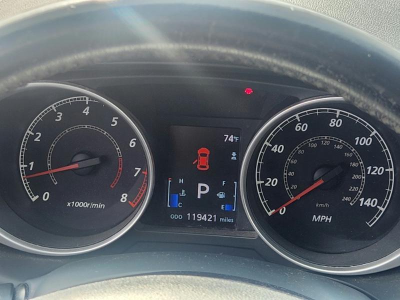 Mitsubishi Outlander Sport SE 4WD 2011