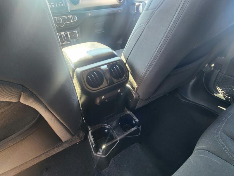 Jeep Wrangler Unlimited Sport 2018
