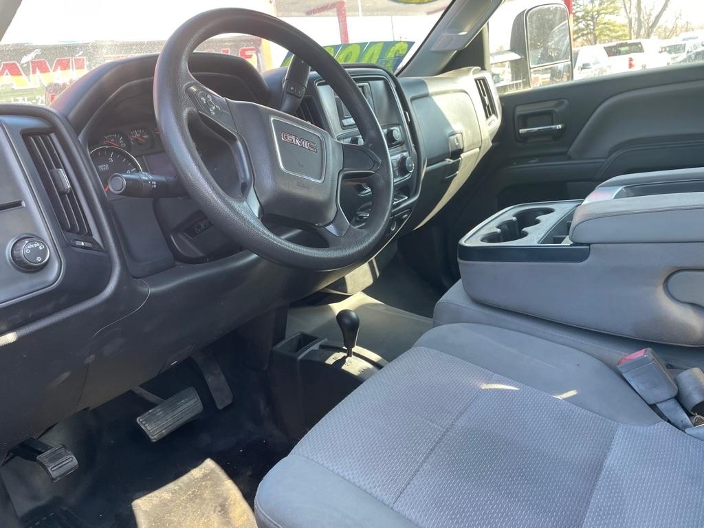 GMC Sierra 3500HD Base Crew Cab 4WD 2015