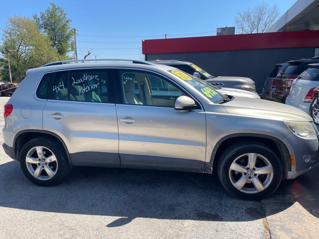 2010 Volkswagen Tiguan S 4Motion