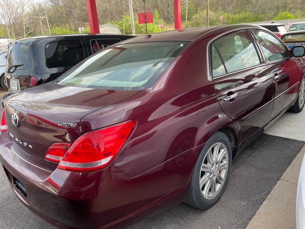 Toyota Avalon XL 2010