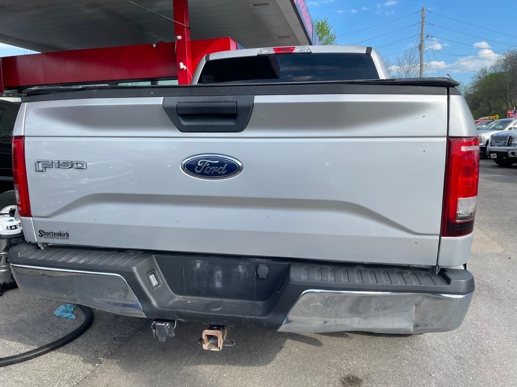 Ford F-150 XL SuperCrew 5.5-ft. Bed 4WD 2016