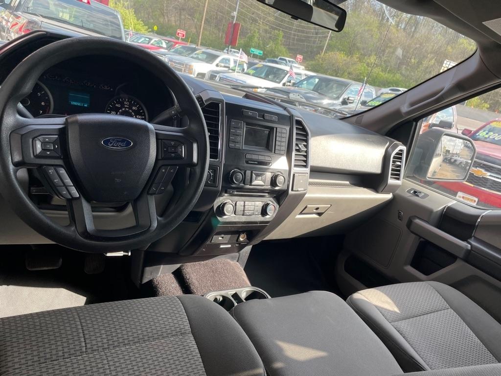 Ford F-150 XL SuperCrew 5.5-ft. Bed 4WD 2016