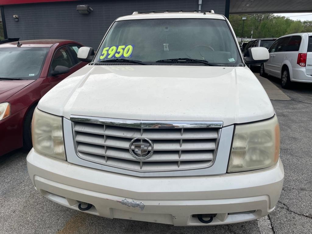 Cadillac Escalade 2WD 2002