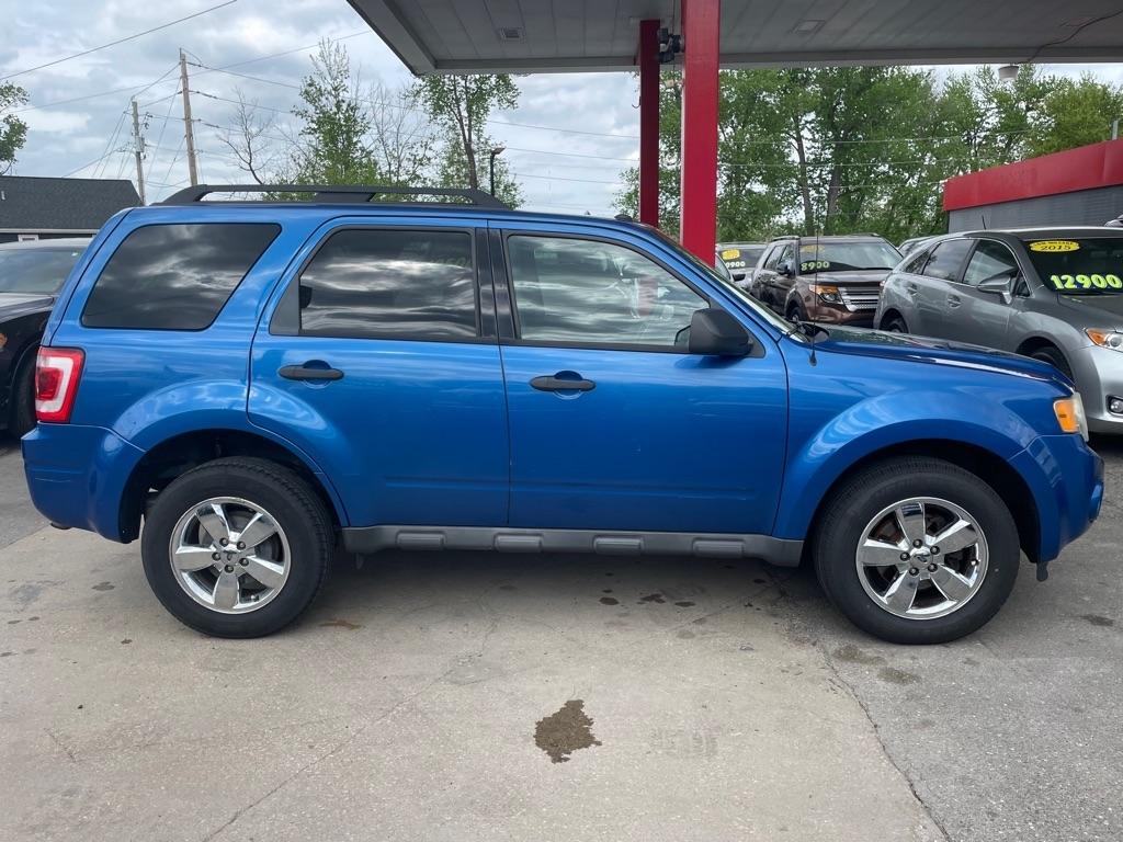 Ford Escape XLT FWD 2011