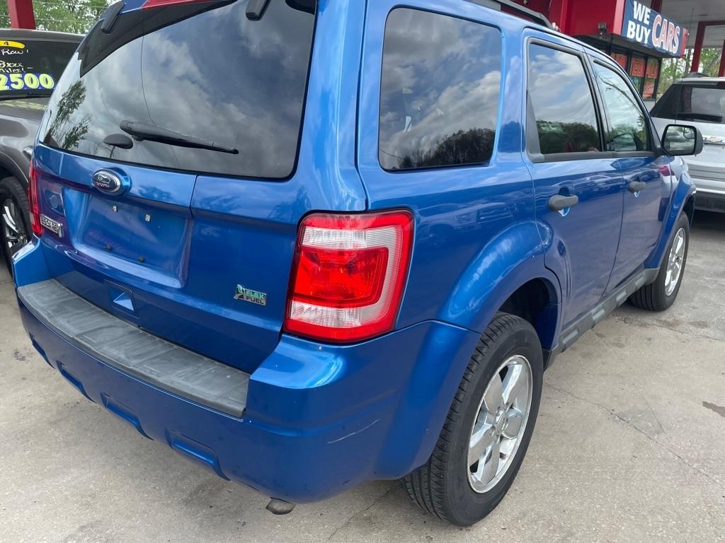 Ford Escape XLT FWD 2011