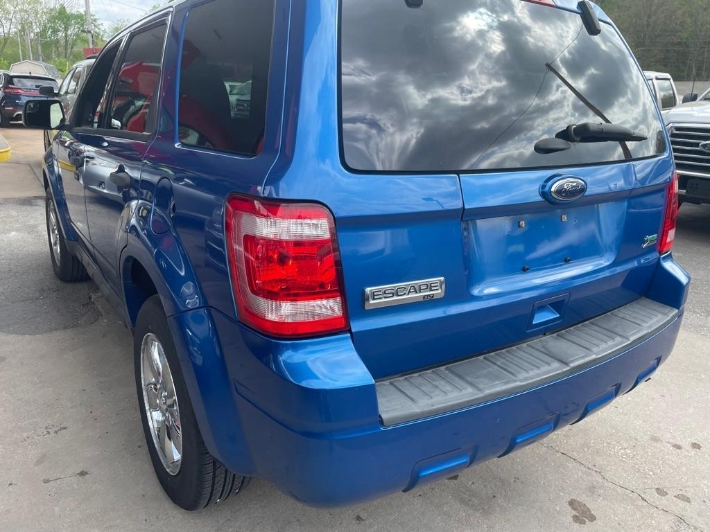 Ford Escape XLT FWD 2011