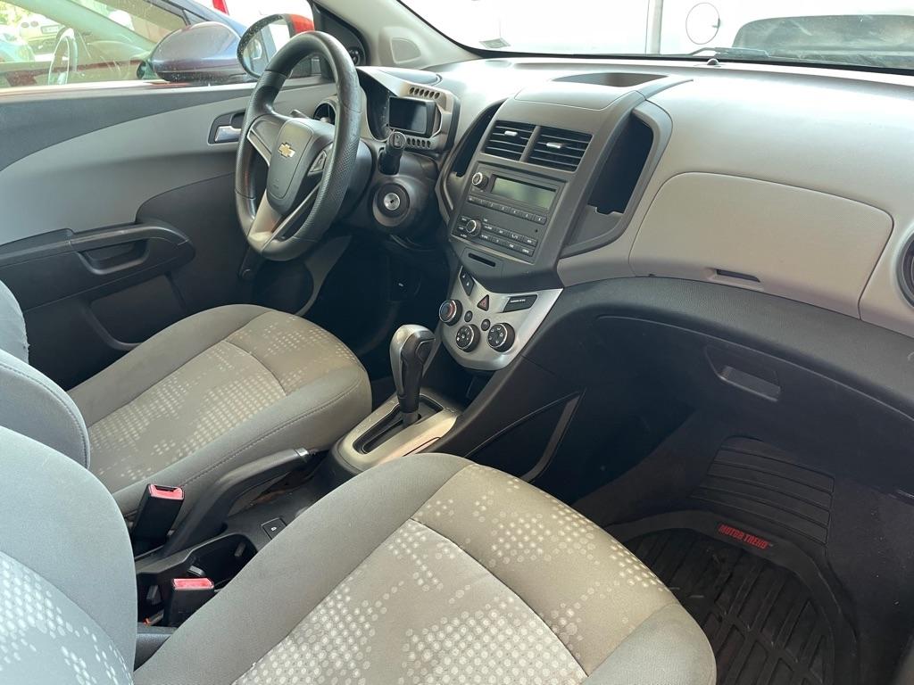 Chevrolet Sonic LS Auto 5-Door 2013