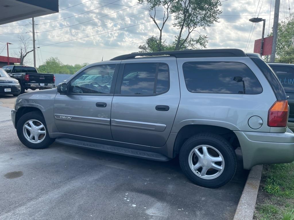 GMC Envoy XL SLE 4WD 2005