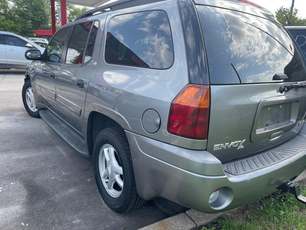 GMC Envoy XL SLE 4WD 2005