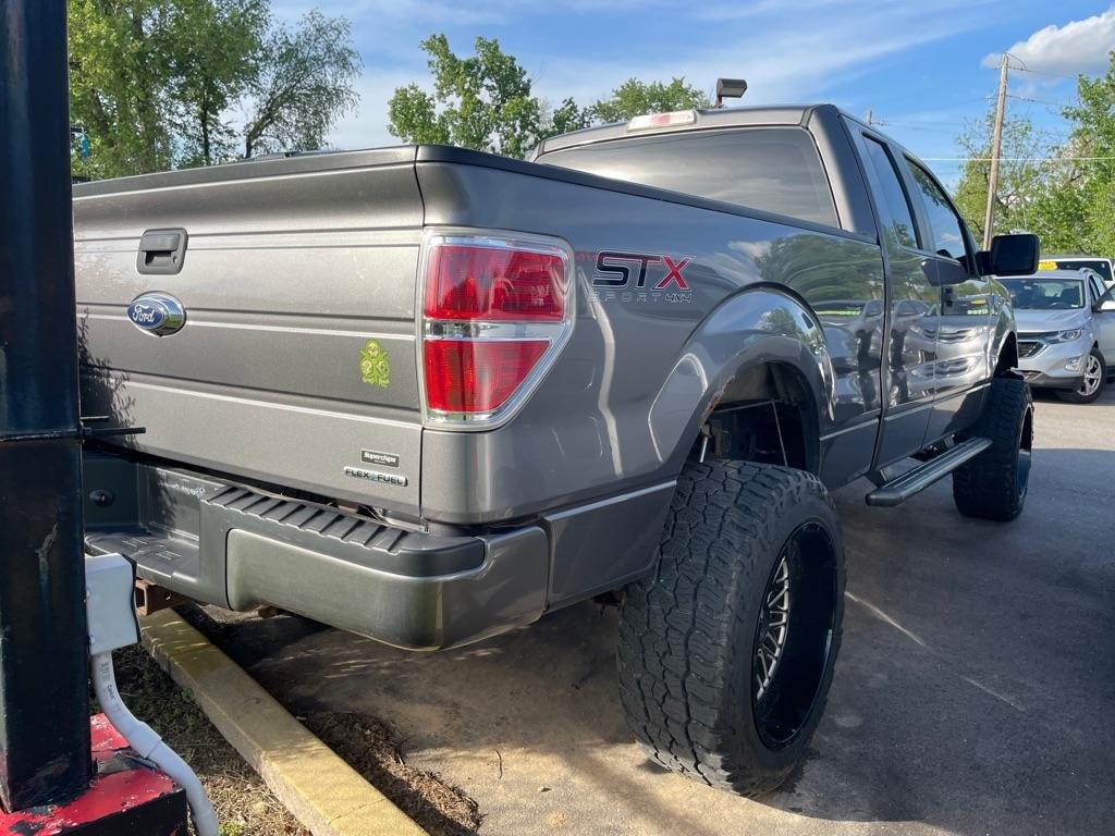 Ford F-150 XL SuperCab 8-ft. Bed 4WD 2014