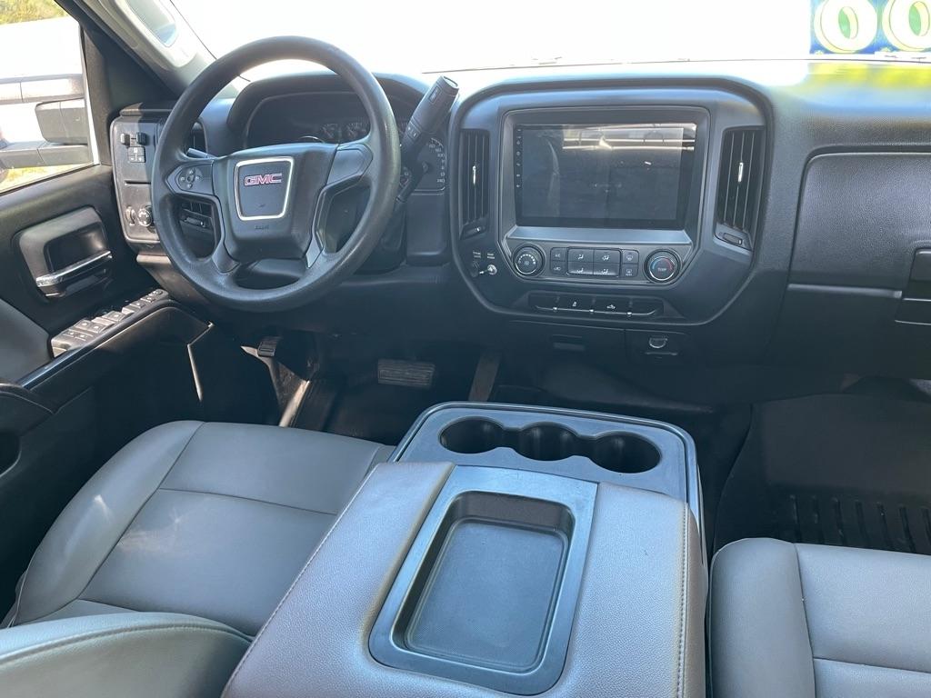 GMC Sierra 2500HD Base Crew Cab 4WD 2015