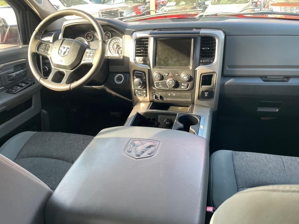 RAM 1500 SLT Crew Cab LWB 4WD 2014