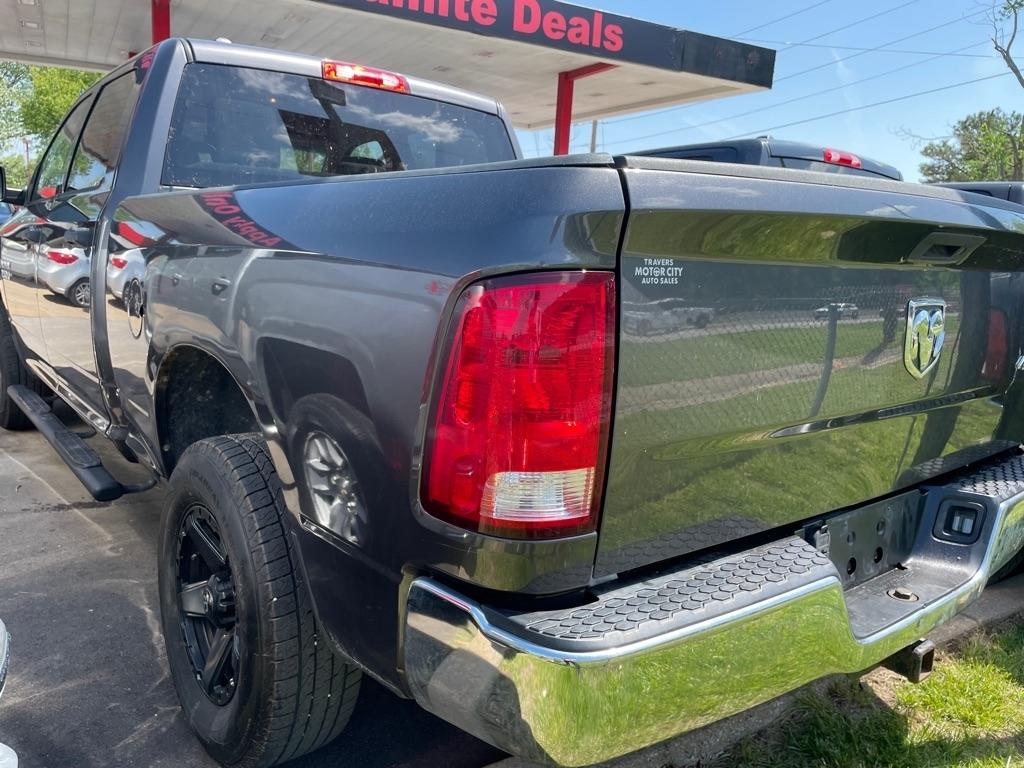 RAM 1500 Tradesman Crew Cab LWB 4WD 2017