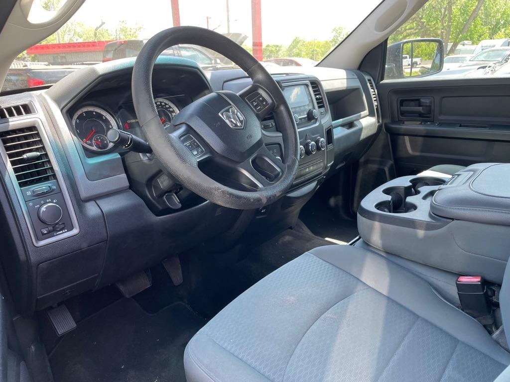 RAM 1500 Tradesman Crew Cab LWB 4WD 2017