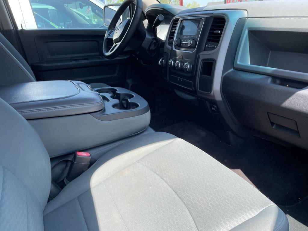 RAM 1500 Tradesman Crew Cab LWB 4WD 2017