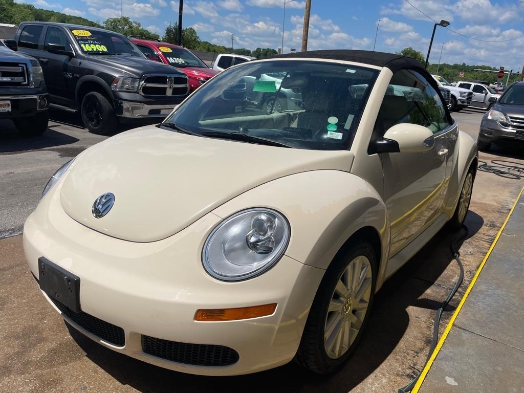 Volkswagen New Beetle SE Convertible 2008