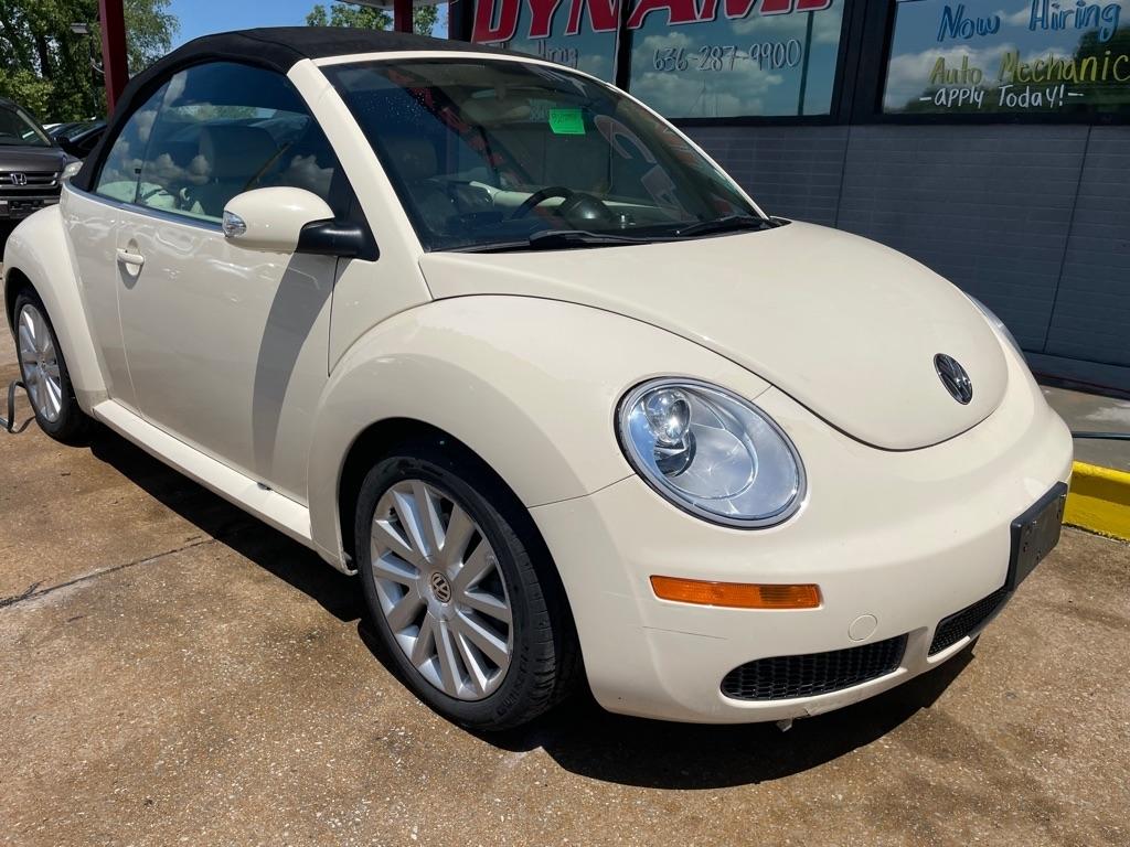 2008 Volkswagen Beetle SE 6AT's photo