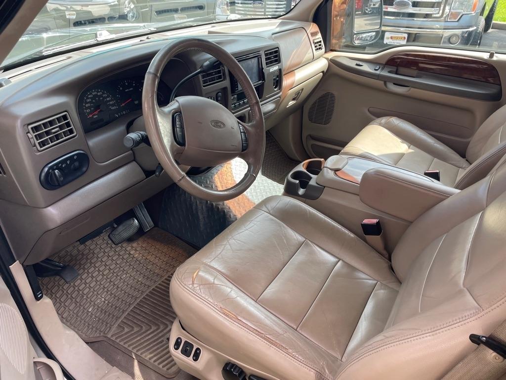 Ford Excursion Limited 6.8L 4WD 2002