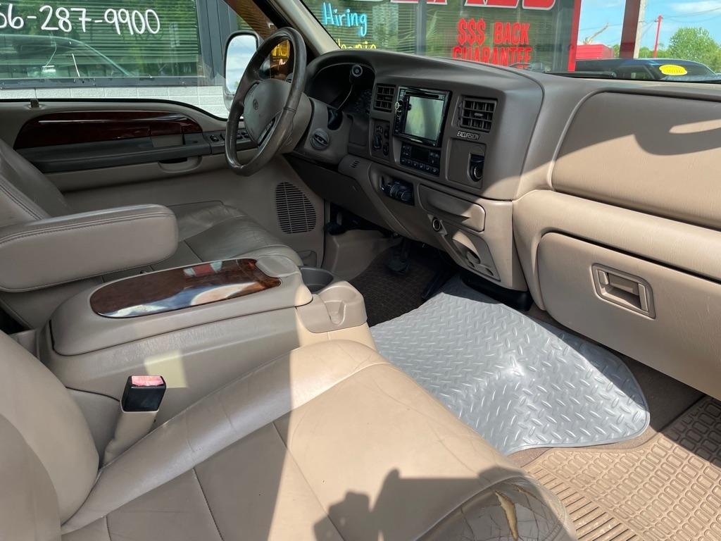 Ford Excursion Limited 6.8L 4WD 2002