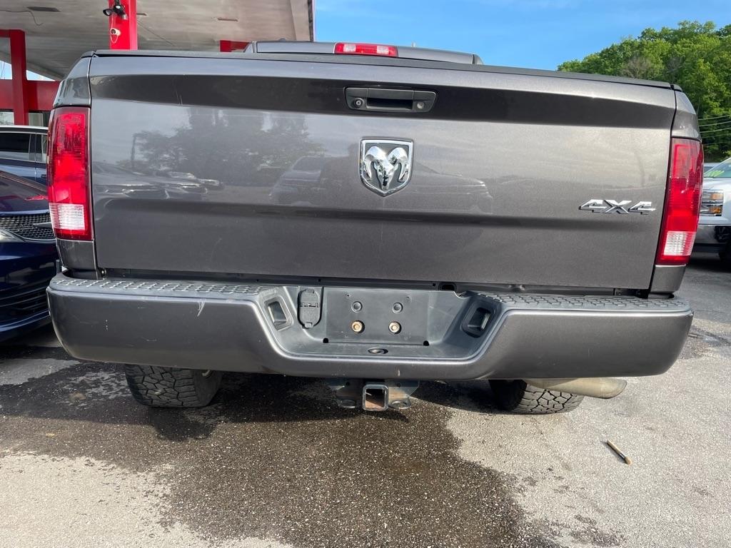 RAM 1500 Tradesman Crew Cab SWB 4WD 2015