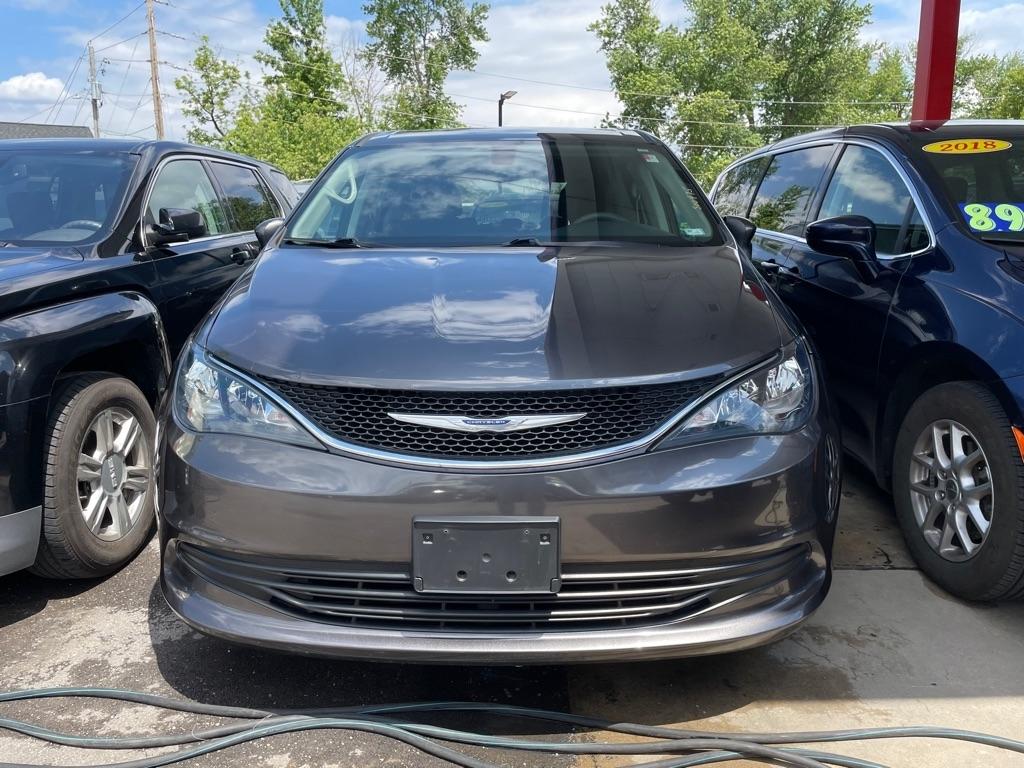 Chrysler Pacifica Touring 2017