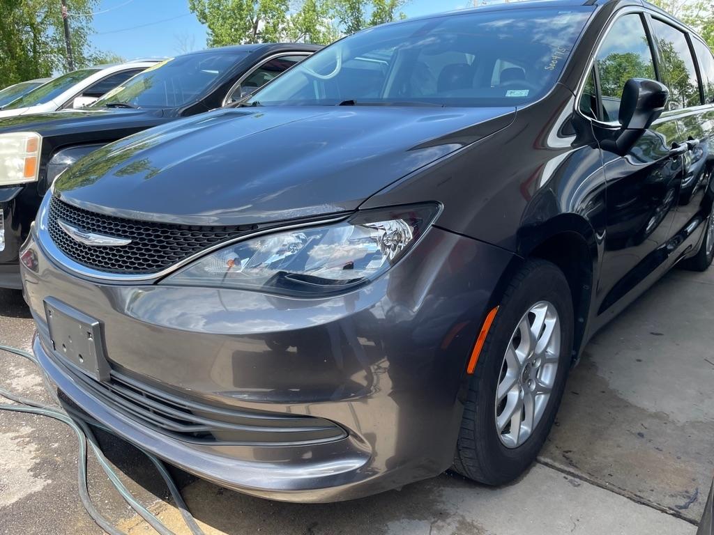 Chrysler Pacifica Touring 2017