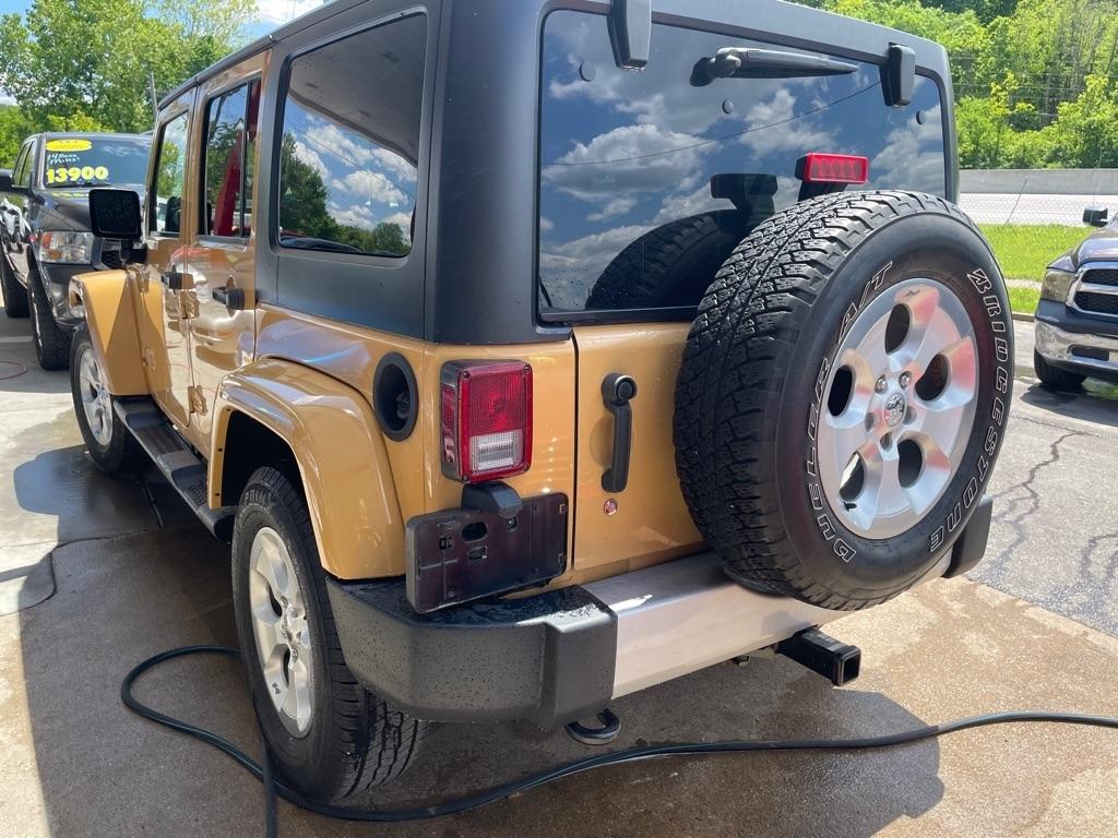 Jeep Wrangler Unlimited Sahara 4WD 2014