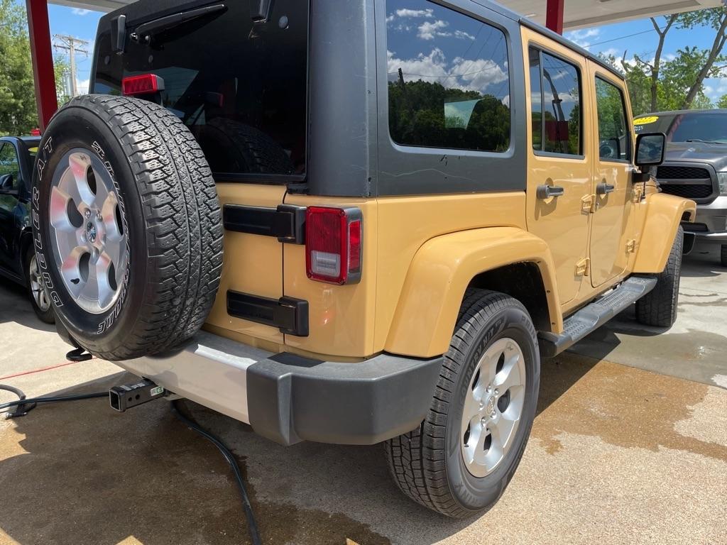 Jeep Wrangler Unlimited Sahara 4WD 2014