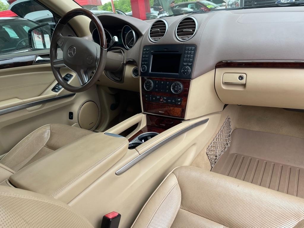 Mercedes-Benz GL-Class GL350 BlueTEC 2012