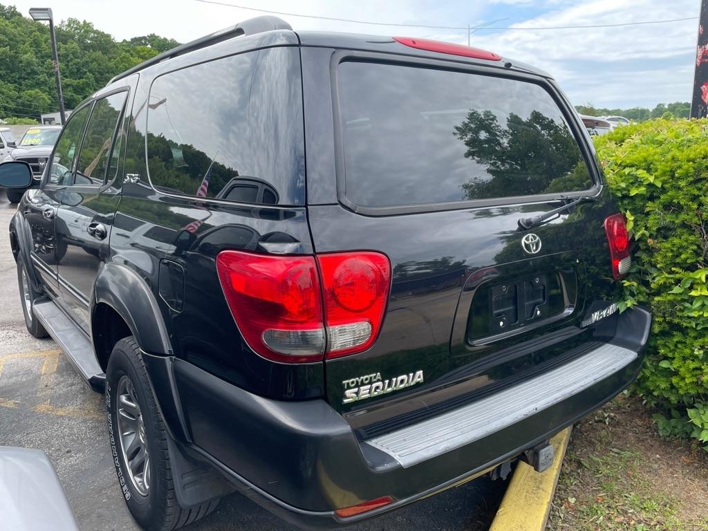 Toyota Sequoia SR5 4WD 2006