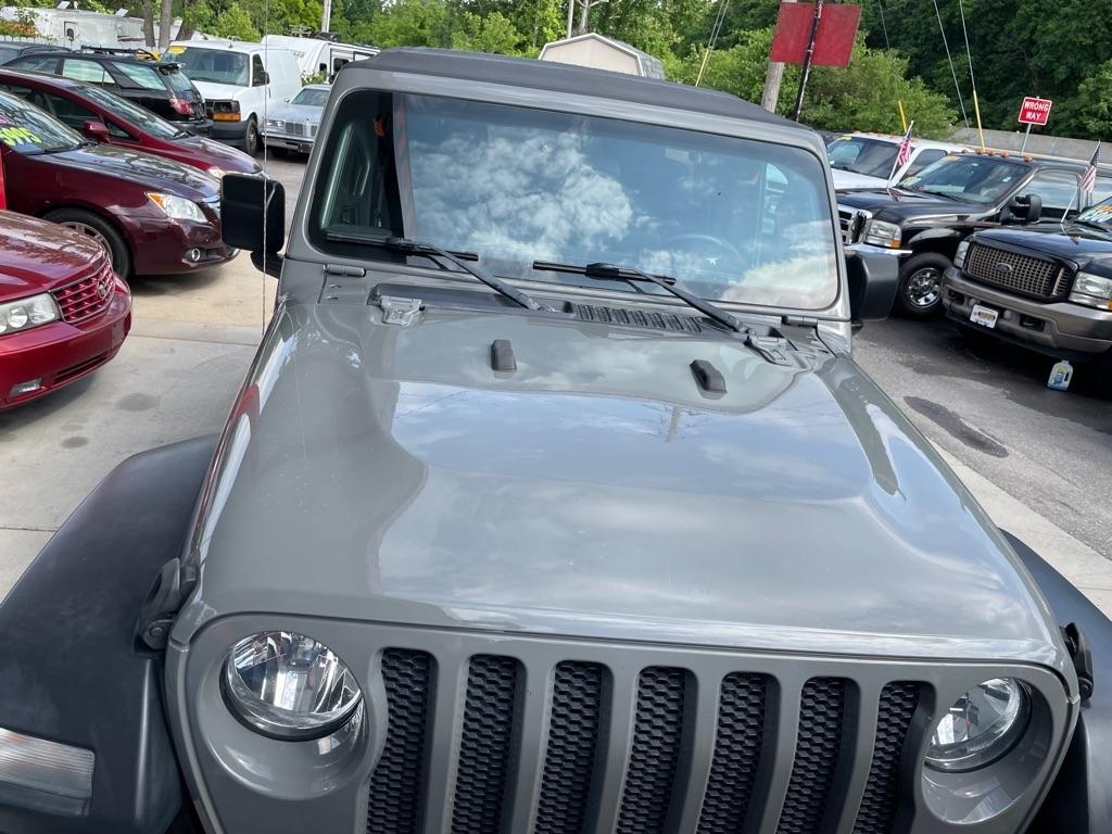 Jeep Wrangler Unlimited Sport 2018