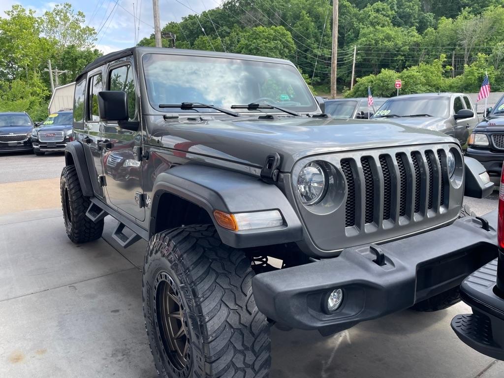 Jeep Wrangler Unlimited Sport 2018